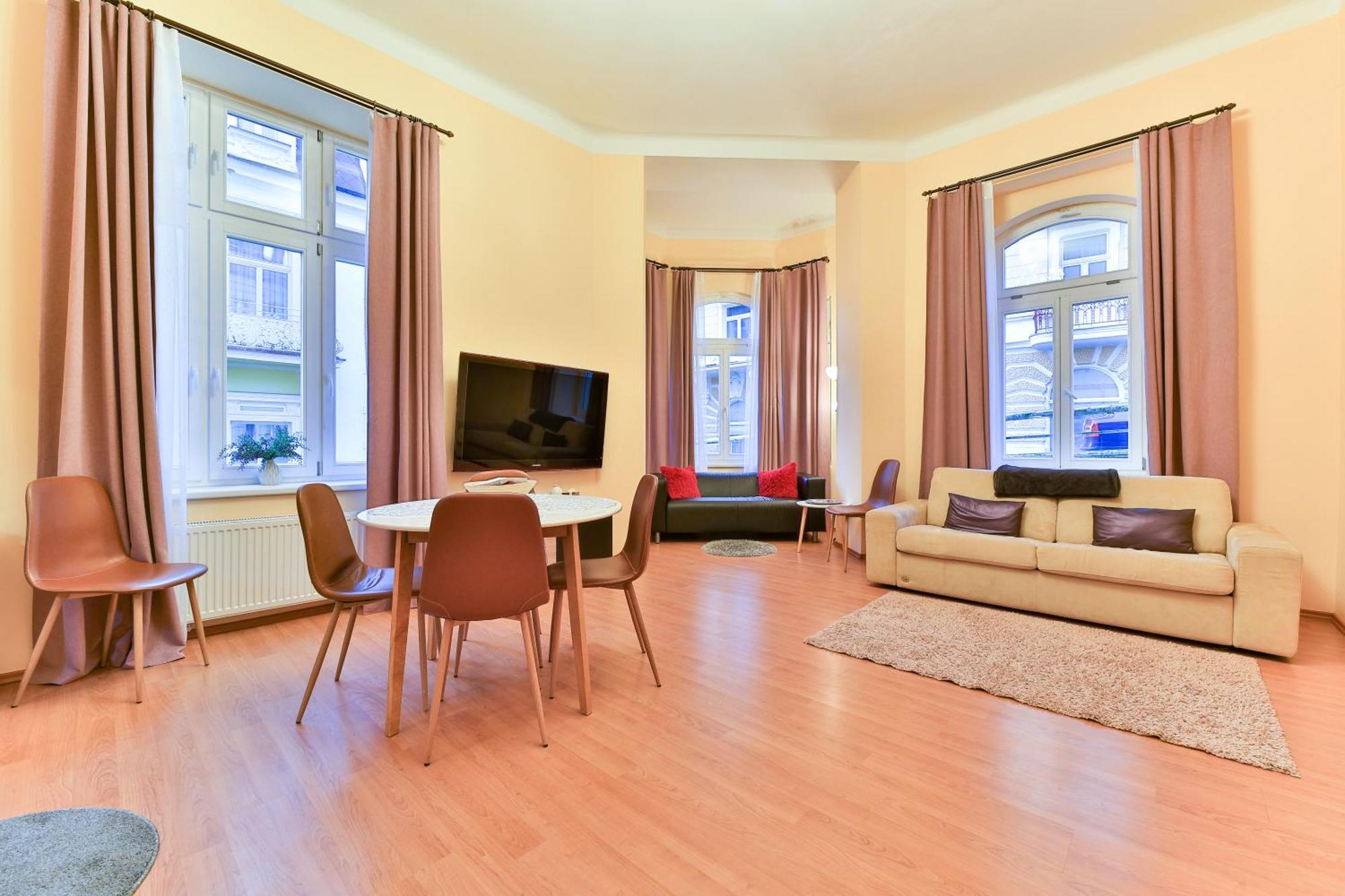 Mariánské Lázně Anzio Apartments מראה חיצוני תמונה